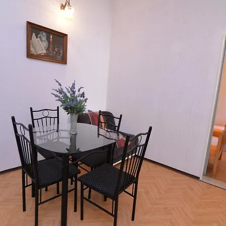 Sofia Apartment *